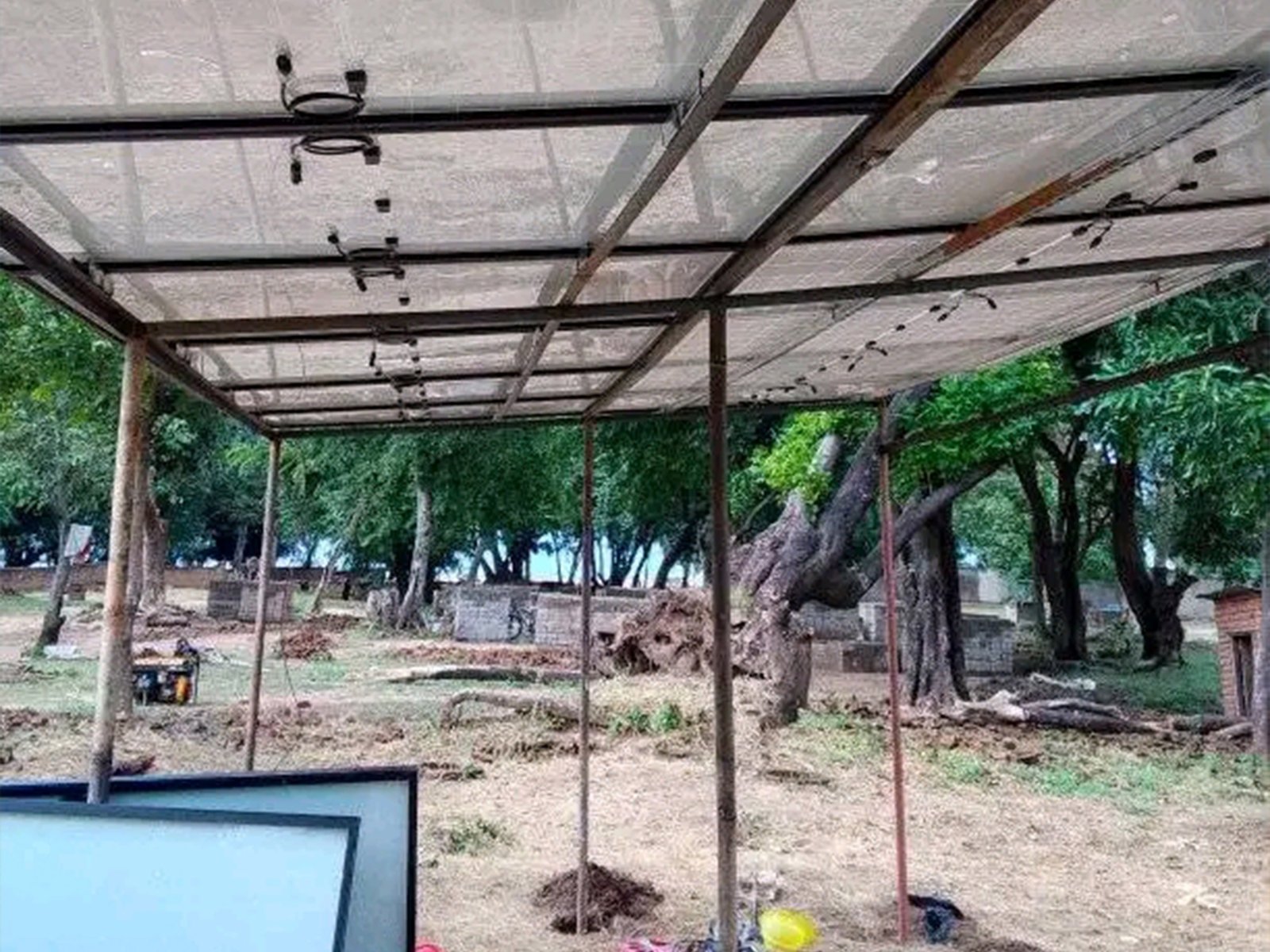 Wenya Secondary School